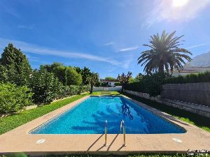 Ihr Traumhaus in Spanien?
Attraktives Einfamilienhaus mit Gästebereich und Pool in Denia (Spanien)